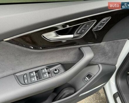 Белый Ауди Ку 7, объемом двигателя 3 л и пробегом 1 тыс. км за 104900 $, фото 31 на Automoto.ua