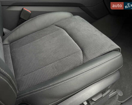 Білий Ауді Ку 7, об'ємом двигуна 2 л та пробігом 1 тис. км за 79999 $, фото 33 на Automoto.ua