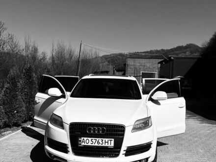 Белый Ауди Ку 7, объемом двигателя 3 л и пробегом 243 тыс. км за 10000 $, фото 1 на Automoto.ua