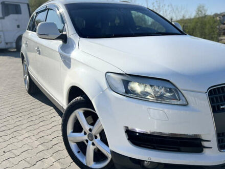 Ауди Ку 7 2008 в Черновцах на Automoto.ua Белый Ауди Ку 7, объемом двигателя 2.97 л и пробегом 300 тыс. км за 13800 $, фото 1 на Automoto.ua