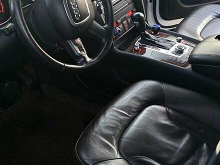 Білий Ауді Ку 7, об'ємом двигуна 3 л та пробігом 200 тис. км за 16300 $, фото 1 на Automoto.ua