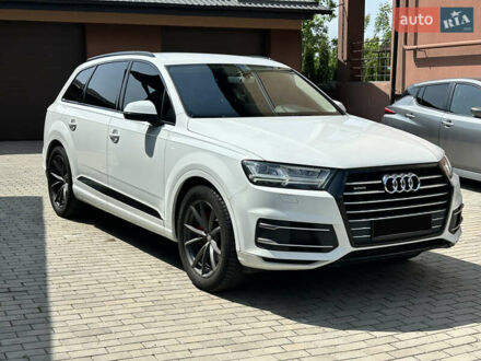 Ауди Ку 7 2015 в Ровно на Automoto.ua Белый Ауди Ку 7, объемом двигателя 2.97 л и пробегом 248 тыс. км за 29900 $, фото 1 на Automoto.ua