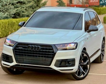Белый Ауди Ку 7, объемом двигателя 3 л и пробегом 271 тыс. км за 29999 $, фото 1 на Automoto.ua