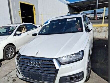 Белый Ауди Ку 7, объемом двигателя 3 л и пробегом 90 тыс. км за 19000 $, фото 1 на Automoto.ua