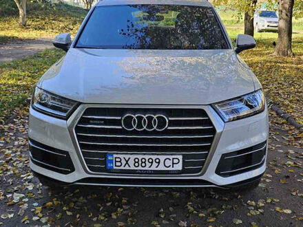 Ауді Ку 7 2017 у Хмельницькому на Automoto.ua Білий Ауді Ку 7, об'ємом двигуна 2.97 л та пробігом 107 тис. км за 43500 $, фото 1 на Automoto.ua