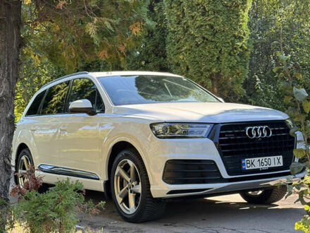 Білий Ауді Ку 7, об'ємом двигуна 1.98 л та пробігом 134 тис. км за 26900 $, фото 1 на Automoto.ua