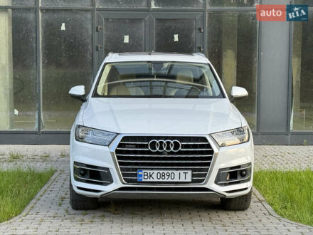 Ауди Ку 7 2017 в Ровно на Automoto.ua Белый Ауди Ку 7, объемом двигателя 3 л и пробегом 126 тыс. км за 31700 $, фото 1 на Automoto.ua