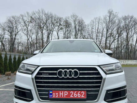 Белый Ауди Ку 7, объемом двигателя 3 л и пробегом 168 тыс. км за 25500 $, фото 1 на Automoto.ua