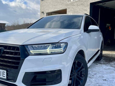 Белый Ауди Ку 7, объемом двигателя 3 л и пробегом 271 тыс. км за 27500 $, фото 1 на Automoto.ua