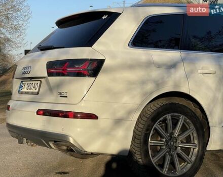 Белый Ауди Ку 7, объемом двигателя 3 л и пробегом 163 тыс. км за 29500 $, фото 1 на Automoto.ua