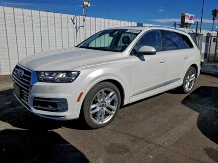 Белый Ауди Ку 7, объемом двигателя 3 л и пробегом 85 тыс. км за 7000 $, фото 1 на Automoto.ua