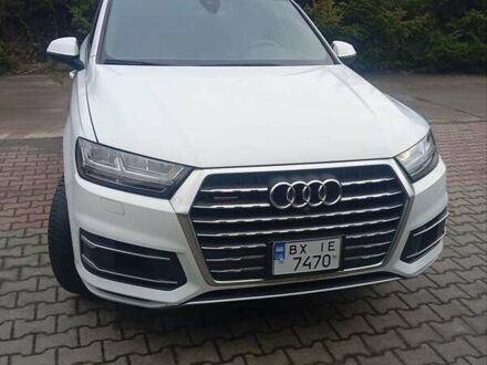 Белый Ауди Ку 7, объемом двигателя 3 л и пробегом 141 тыс. км за 28400 $, фото 1 на Automoto.ua