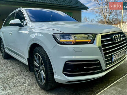 Белый Ауди Ку 7, объемом двигателя 3 л и пробегом 156 тыс. км за 37999 $, фото 1 на Automoto.ua