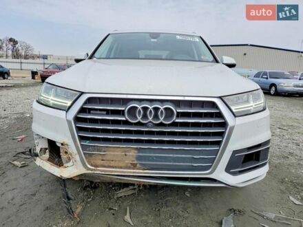Белый Ауди Ку 7, объемом двигателя 3 л и пробегом 92 тыс. км за 6000 $, фото 1 на Automoto.ua