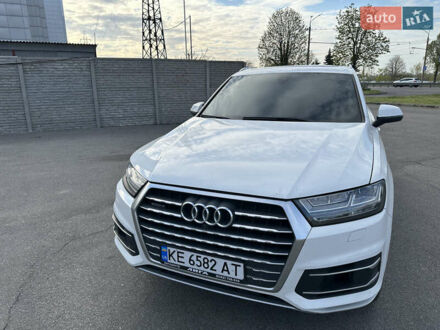 Ауді Ку 7 2018 у Дніпро (Дніпропетровську) на Automoto.ua Білий Ауді Ку 7, об'ємом двигуна 3 л та пробігом 214 тис. км за 34000 $, фото 1 на Automoto.ua