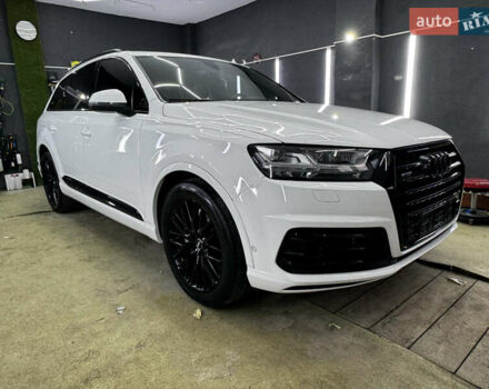 Белый Ауди Ку 7, объемом двигателя 2.97 л и пробегом 110 тыс. км за 48500 $, фото 1 на Automoto.ua