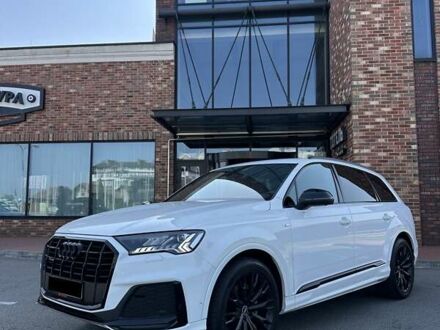 Ауди Ку 7 2022 в Киеве на Automoto.ua Белый Ауди Ку 7, объемом двигателя 3 л и пробегом 46 тыс. км за 82999 $, фото 1 на Automoto.ua