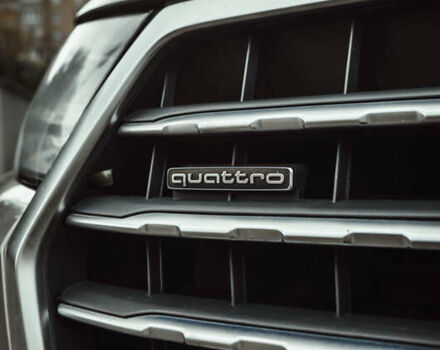 Бежевый Ауди Ку 7, объемом двигателя 3 л и пробегом 210 тыс. км за 27500 $, фото 1 на Automoto.ua