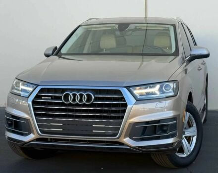 Бежевый Ауди Ку 7, объемом двигателя 2 л и пробегом 37 тыс. км за 18600 $, фото 2 на Automoto.ua