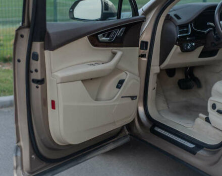 Бежевый Ауди Ку 7, объемом двигателя 3 л и пробегом 70 тыс. км за 33500 $, фото 15 на Automoto.ua