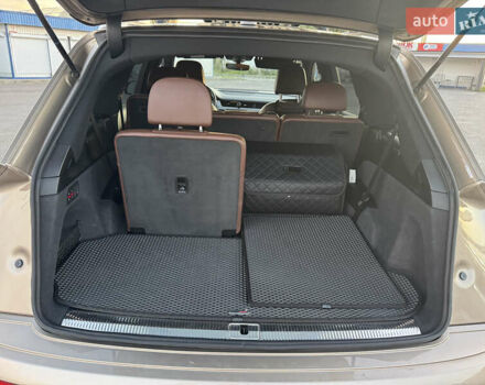 Бежевый Ауди Ку 7, объемом двигателя 1.98 л и пробегом 97 тыс. км за 33000 $, фото 6 на Automoto.ua