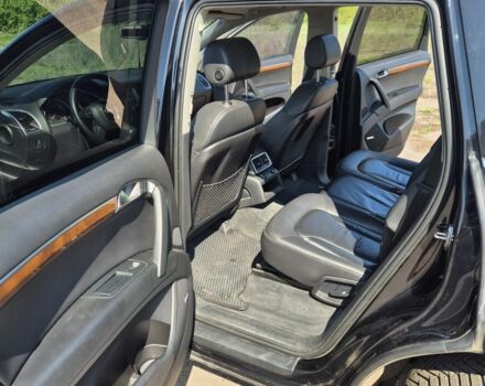 Черный Ауди Ку 7, объемом двигателя 3.6 л и пробегом 214 тыс. км за 9000 $, фото 3 на Automoto.ua