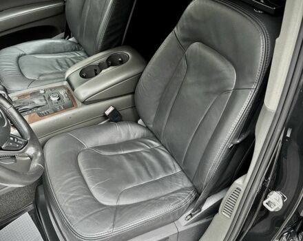 Чорний Ауді Ку 7, об'ємом двигуна 4.2 л та пробігом 255 тис. км за 15000 $, фото 17 на Automoto.ua