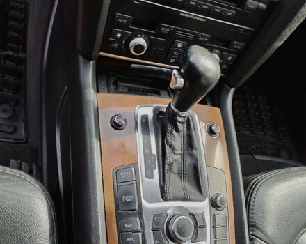 Черный Ауди Ку 7, объемом двигателя 4.16 л и пробегом 339 тыс. км за 9900 $, фото 4 на Automoto.ua