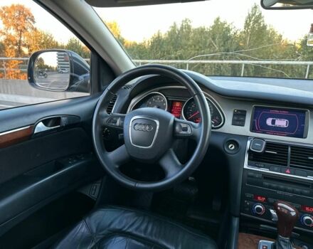 Черный Ауди Ку 7, объемом двигателя 4.2 л и пробегом 250 тыс. км за 9900 $, фото 14 на Automoto.ua