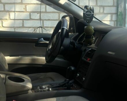 Чорний Ауді Ку 7, об'ємом двигуна 3 л та пробігом 381 тис. км за 5906 $, фото 11 на Automoto.ua