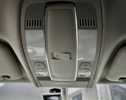 Чорний Ауді Ку 7, об'ємом двигуна 4.2 л та пробігом 255 тис. км за 15000 $, фото 18 на Automoto.ua