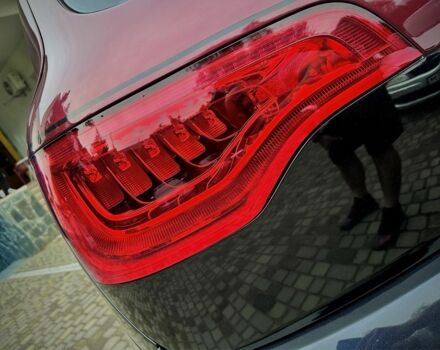 Чорний Ауді Ку 7, об'ємом двигуна 4.2 л та пробігом 255 тис. км за 15000 $, фото 7 на Automoto.ua