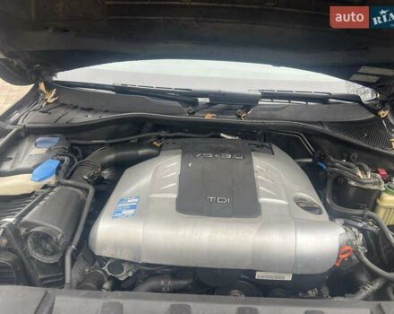 Черный Ауди Ку 7, объемом двигателя 3 л и пробегом 373 тыс. км за 10999 $, фото 27 на Automoto.ua