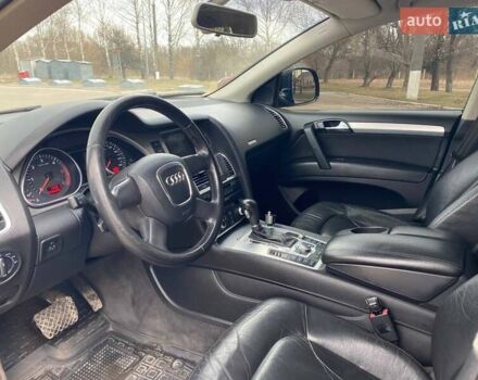 Черный Ауди Ку 7, объемом двигателя 2.97 л и пробегом 257 тыс. км за 12200 $, фото 12 на Automoto.ua