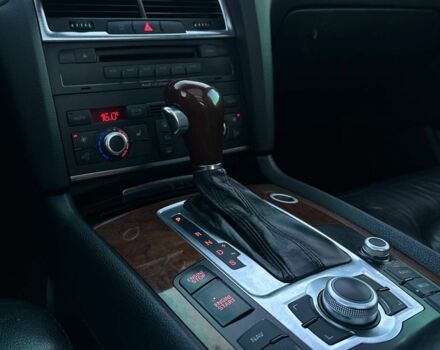 Черный Ауди Ку 7, объемом двигателя 4.2 л и пробегом 250 тыс. км за 9900 $, фото 18 на Automoto.ua