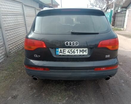 Черный Ауди Ку 7, объемом двигателя 3.6 л и пробегом 213 тыс. км за 11000 $, фото 2 на Automoto.ua