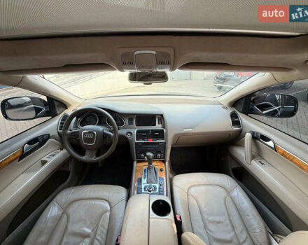 Черный Ауди Ку 7, объемом двигателя 4.2 л и пробегом 260 тыс. км за 10440 $, фото 13 на Automoto.ua