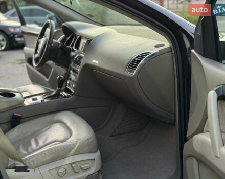 Черный Ауди Ку 7, объемом двигателя 3.6 л и пробегом 290 тыс. км за 9999 $, фото 23 на Automoto.ua