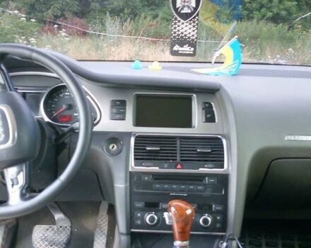 Черный Ауди Ку 7, объемом двигателя 3 л и пробегом 350 тыс. км за 12700 $, фото 6 на Automoto.ua