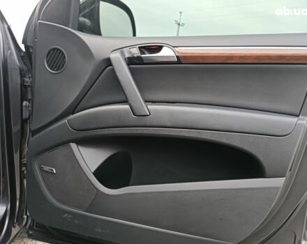 Чорний Ауді Ку 7, об'ємом двигуна 4.2 л та пробігом 220 тис. км за 7000 $, фото 44 на Automoto.ua