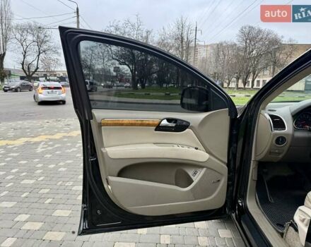 Черный Ауди Ку 7, объемом двигателя 4.2 л и пробегом 291 тыс. км за 9999 $, фото 32 на Automoto.ua