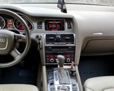 Черный Ауди Ку 7, объемом двигателя 3 л и пробегом 340 тыс. км за 10000 $, фото 7 на Automoto.ua