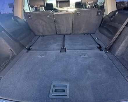 Черный Ауди Ку 7, объемом двигателя 0 л и пробегом 230 тыс. км за 9000 $, фото 11 на Automoto.ua