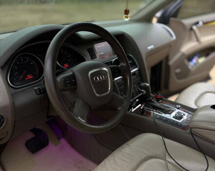 Черный Ауди Ку 7, объемом двигателя 4.16 л и пробегом 279 тыс. км за 10000 $, фото 13 на Automoto.ua