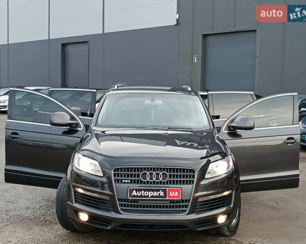 Чорний Ауді Ку 7, об'ємом двигуна 4.2 л та пробігом 220 тис. км за 10000 $, фото 51 на Automoto.ua