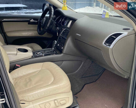 Черный Ауди Ку 7, объемом двигателя 4.2 л и пробегом 240 тыс. км за 11000 $, фото 5 на Automoto.ua