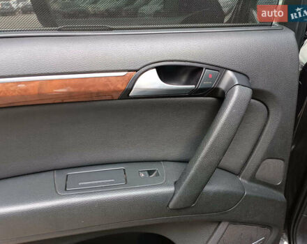 Чорний Ауді Ку 7, об'ємом двигуна 4.2 л та пробігом 220 тис. км за 10000 $, фото 34 на Automoto.ua