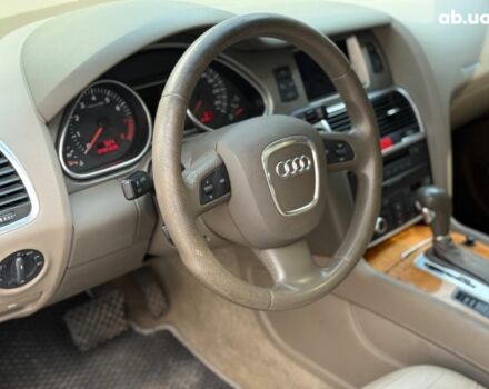 Черный Ауди Ку 7, объемом двигателя 4.2 л и пробегом 260 тыс. км за 10440 $, фото 22 на Automoto.ua
