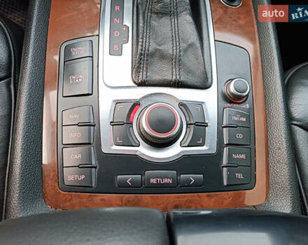 Чорний Ауді Ку 7, об'ємом двигуна 4.2 л та пробігом 220 тис. км за 10000 $, фото 28 на Automoto.ua