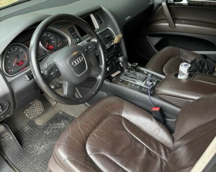 Черный Ауди Ку 7, объемом двигателя 4.2 л и пробегом 176 тыс. км за 10000 $, фото 3 на Automoto.ua